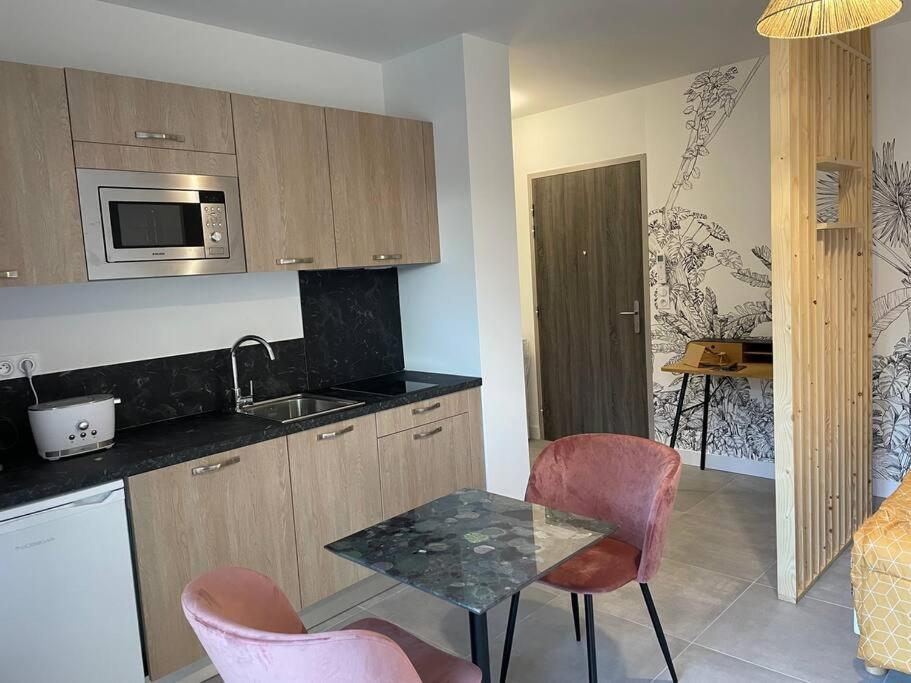 Superbe Neuf Avec Parking Sur Place * Corte (Corsica)